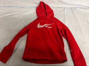 lot 231 image: Nike Dri-Fit Hooded Sweatshirt - Red - Size Kids Medium