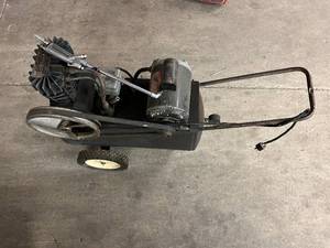 lot 248 image: Dayton A.C. Induction Motor