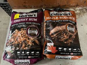 lot 271 image: 2 x 20lb Bags of Cuisinart Smoling Pellets - Cherry Rum & Maple Bourbon