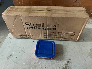 lot 274 image: 20 x 1lb Containers of SteelLinx Drywall Screws - #8 x 2 12 inches