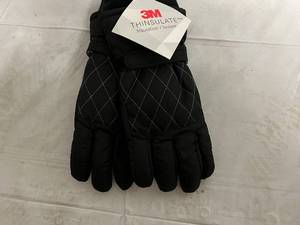 lot 307 image: 3 Pairs of Womens ML 3M Thinsulate Gloves - Black & Gray