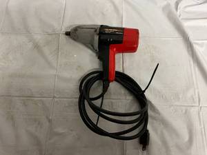 lot 252 image: Penncraft Electric 12 Impact Tool Reversible - Model 4997