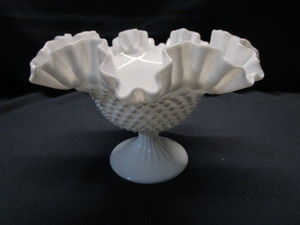 lot 210 image: Milk Glass Pedestal