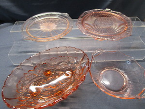 lot 217 image: Pink Depression Glass