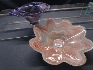 lot 221 image: Art Glass