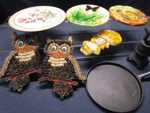 lot 223 image: Vintage Kitchenwares