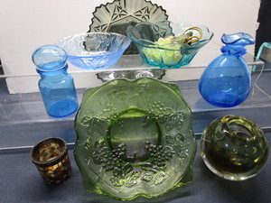 lot 227 image: Glass Green, Blue, Smoked