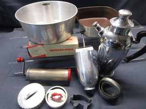 lot 237 image: Baking Pans., Molds, Cutters