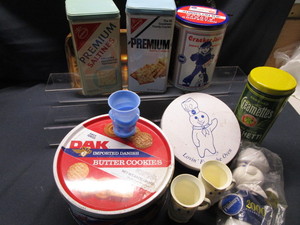 lot 241 image: Tins Old & New