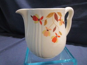 lot 103 image: Halls Jewel Tea Pitcher
