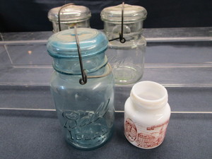 lot 120 image: Canning Jars, German Jar