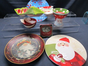 lot 137 image: Holiday Entertaining Dishes