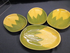 lot 56 image: Shawnee Corn Plates