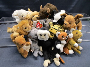 lot 76 image: Ty Beanies