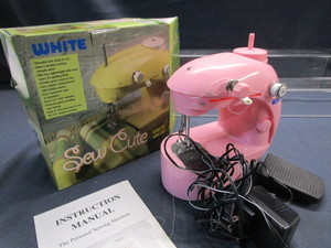 lot 141 image: Sew Cute Sewing Machine