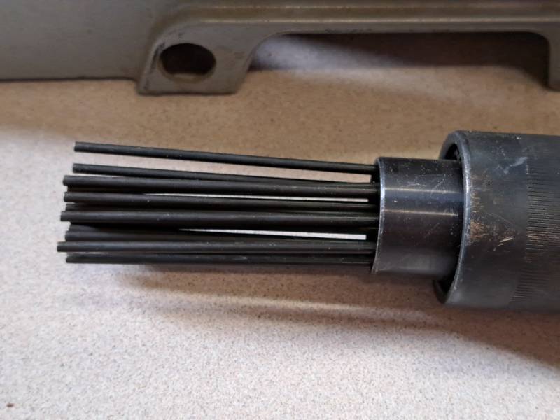 lot 112 image: Wel-Bilt Air Needle Scaler
