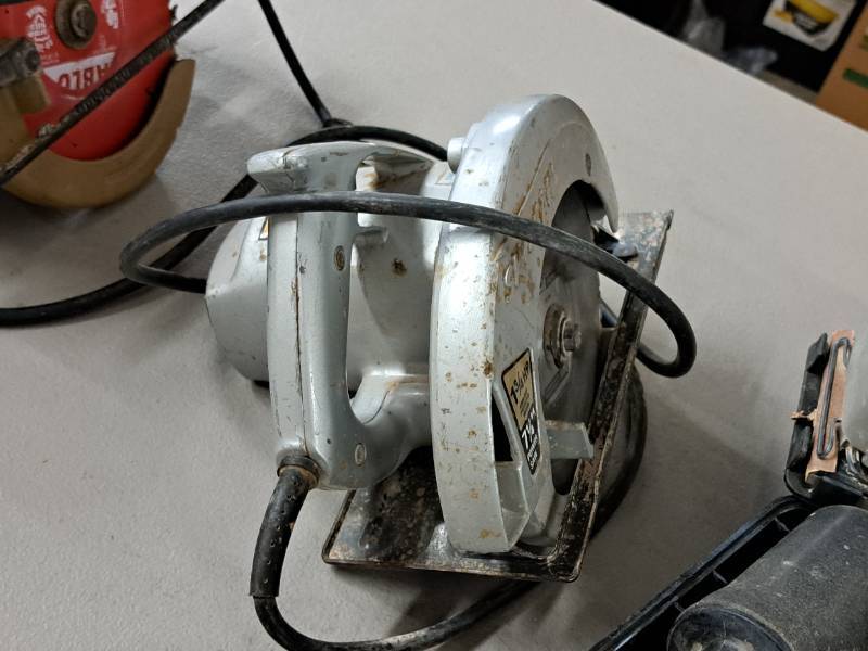 lot 133 image: Skil Skilsaw 7-14 Power Saw 936