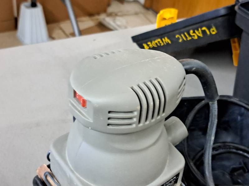 lot 134 image: Porter-Cable Orbital Sander 340 with Case