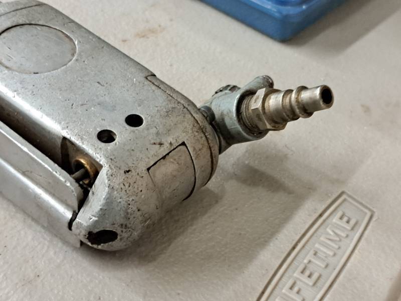 lot 162 image: Mac Air Ratchet