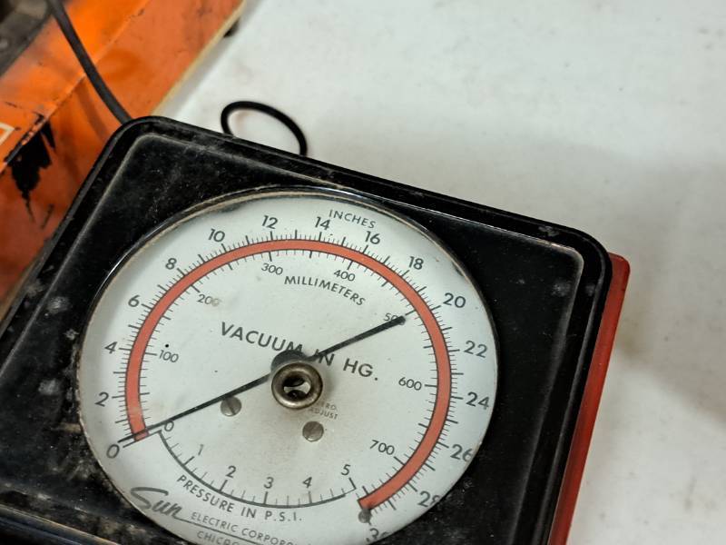 lot 188 image: Sun 6W Vacuum Leakage Unit