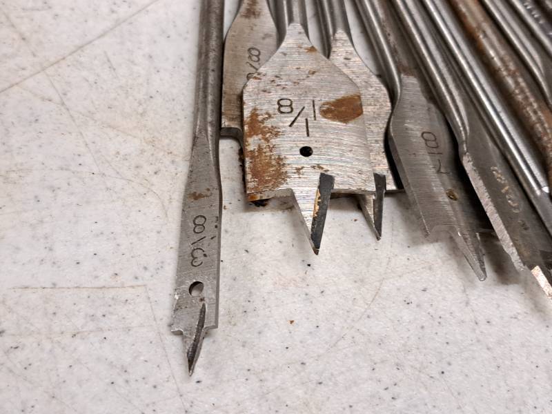 lot 360 image: Lot of (1 Cup) Boring Bits