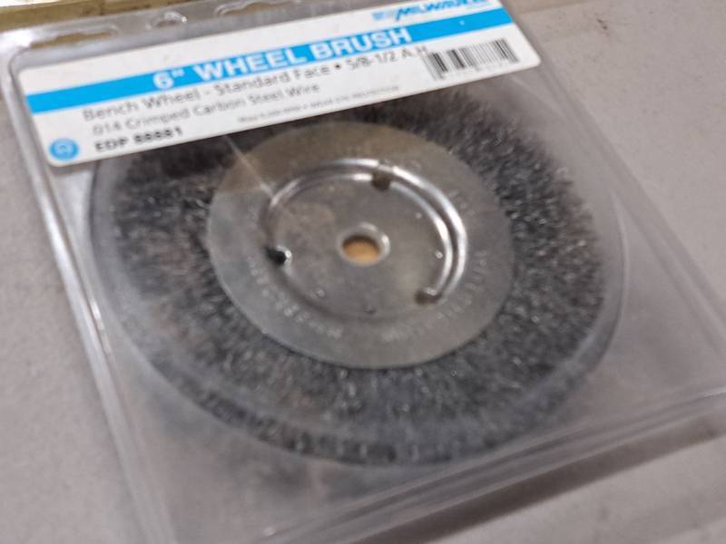 lot 395 image: 7-14 Saw Blades and 6 Wheel