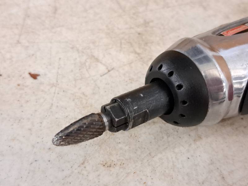 lot 73 image: Coleman Powermate Air Rotary Tool with Extra Bit and Wrench