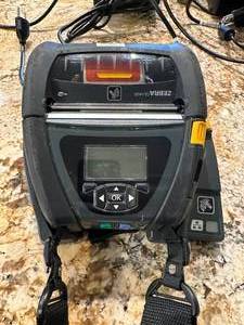Zebra Portable Thermal Label Printer Model#QLN420 with charging dock & battery