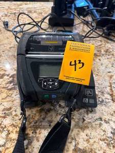 Zebra Portable Thermal Label Printer Model#QLN420 with charging dock & battery
