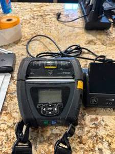 Zebra Portable Thermal Label Printer Model#QLN420 with separate battery charger & extra battery