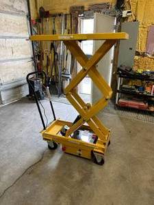 Electric Lift Table