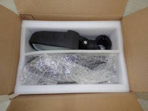 lot 16 image: Side By Side Mirror Set