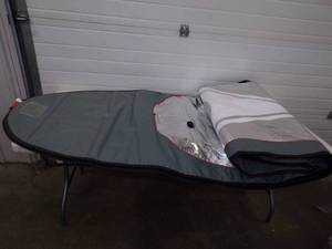 lot 7 image: SUP Board Case