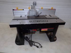 lot 61 image: Craftsman Router Table with Router