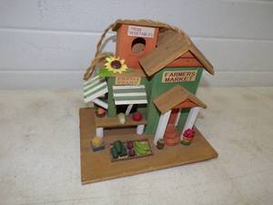 lot 62 image: Farmers Market Dcor