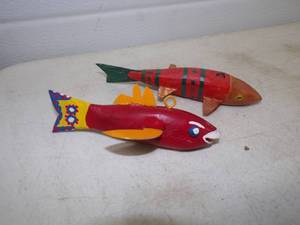 lot 78 image: Pair of Ice Fishing Decoys