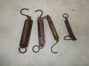 lot 60 image: 4 Small Spring Scales