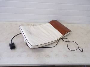 lot 107 image: Deep Heat Back Massager
