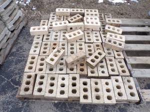 lot 150 image: Pallet of Bricks