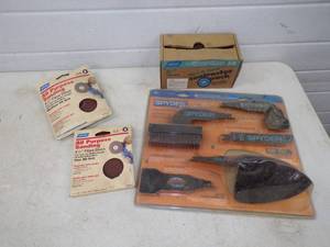 lot 154 image: Sanding Pads and Reciprocating Saw Blades