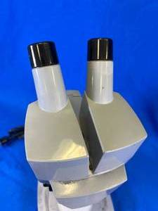 lot 2 image: Used AO Spencer Forty Spencer Stereo Scope With Lower Light