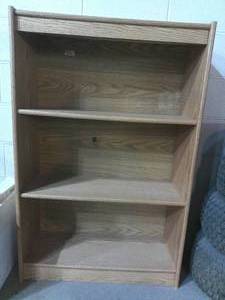 lot 6 image: 46 x 30 x 11-12 3 Tier Book Shelf-Honey Oak