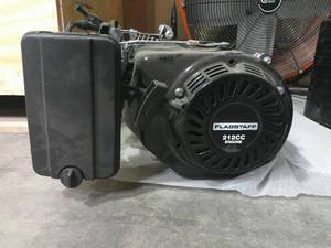 lot 39 image: Flaggstaff 212cc Engine with Generator Assembly-DH212