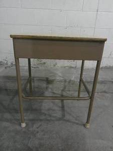 lot 50 image: Kids Vintage Cubby Desk 29 x 18 x 24