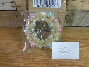 lot 78 image: Lot of 54 Valerieparrhill 4-12 Decorative Christmas Wreath Ornaments