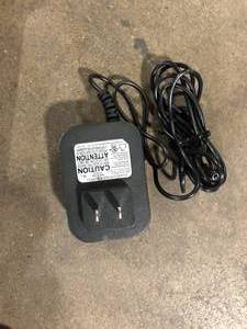 lot 30 image: Shark Pet Pro Bagless Cordless Stick Vacuum with Self Cleaning Brushroll, Removable Handheld, 50min Runtime Customer Returns See Pictures