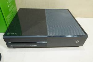 lot 1B image: Microsoft XBOX One Game System - Not Working