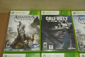 lot 243 image: 8 Microsoft XBOX 360 Games - War