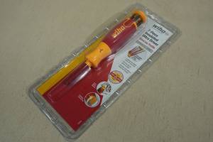 lot 30 image: Wiha 7-Piece Insulated Ultra Driver