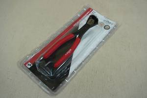 lot 33 image: Wiha 7 End Nippers Soft Grip Pliers